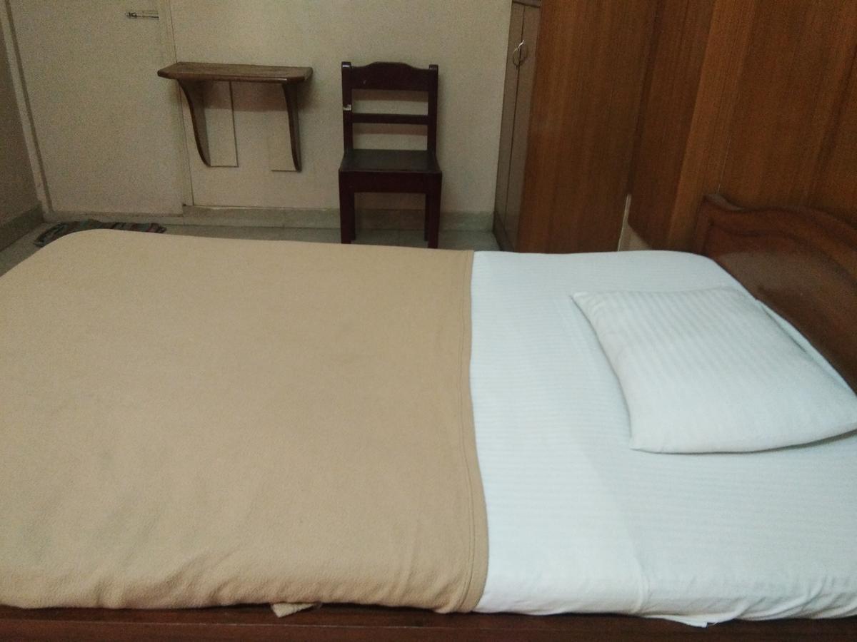 Veekay Tourist Home Bangalore Extérieur photo